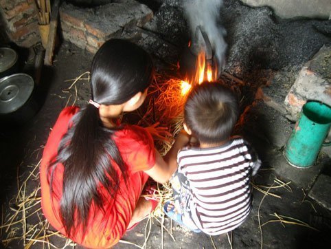 Thị đoàn Tân Uyên: Kiểm tra công tác Đoàn và phong trào thanh thiếu nhi tại phường Thạnh Phước