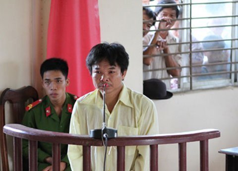 Bi kịch gia đình và đứa con trai giết mẹ