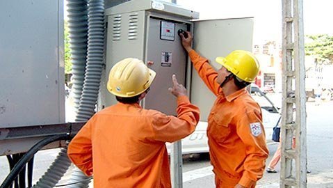 Giá điện có lãi vẫn tăng: Doanh nghiệp thêm suy kiệt