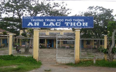 Thầy giáo bị kiểm điểm: ‘Tôi không có lỗi’