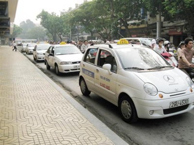 Taxi giảm giá cước từ 200 - 1.000 đồng/km