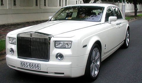 Chiêm ngưỡng bộ xế Rolls-Royce biển đẹp tại Việt Nam