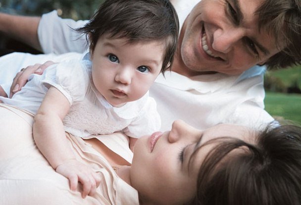 Tom Cruise thuê luật sư siêu sao để giải quyết ly hôn