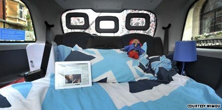 Qua đêm đầy phấn khích tại khách sạn taxi 'độc nhất vô nhị'