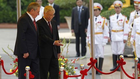 Nâng quan hệ Việt Nam - Cuba lên tầm cao mới
