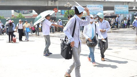 Lên kinh dự thi, nhiều thí sinh 