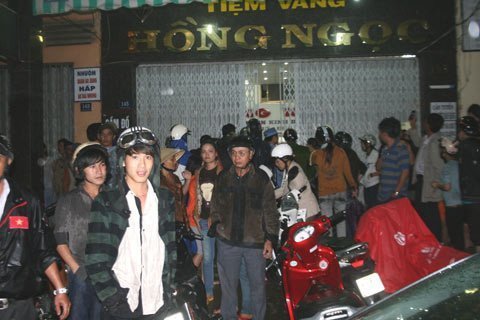 Hai 9X cướp tiệm vàng náo động phố núi