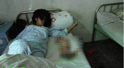 Trung Quốc: Thai phụ bị ép phá thai nhận bồi thường