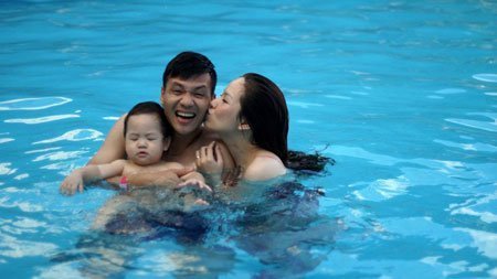 Khải Anh khoe ảnh hạnh phúc với Đan Lê