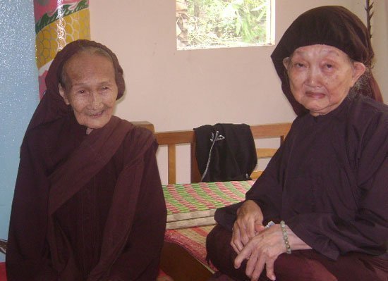 Gặp những phụ nữ có mái tóc lạ kỳ nhất VN