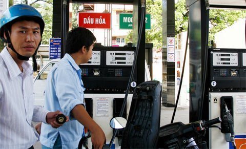Đề xuất sửa cách tính giá xăng dầu