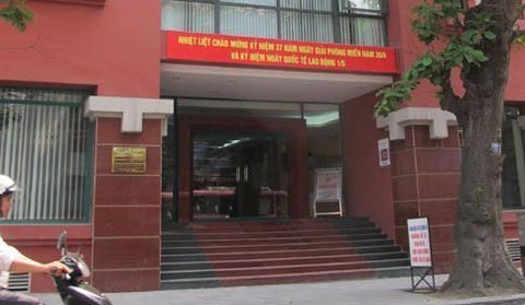 Thang máy kẹp 1 người chết thảm
