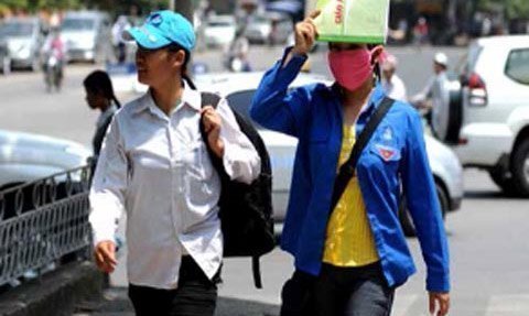 Hà Nội hạ nhiệt nhờ mưa giông