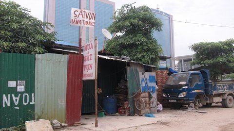 “Đất vàng” hay bãi đỗ xe, điểm thu mua sắt vụn?