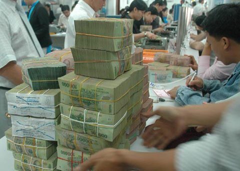 Tăng chỉ tiêu tín dụng: Ai đủ sức vượt rào?