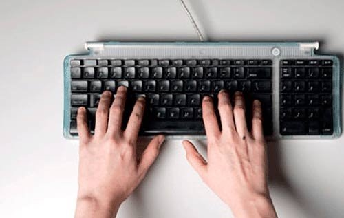 Vào tù vì rình xem trộm phụ nữ qua webcam