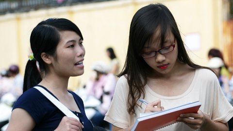 Góp ý đề Văn: Đừng 'bẻ' từng câu chữ