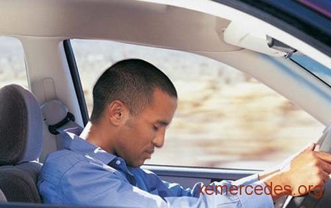 Cách chống buồn ngủ cho lái xe đường dài