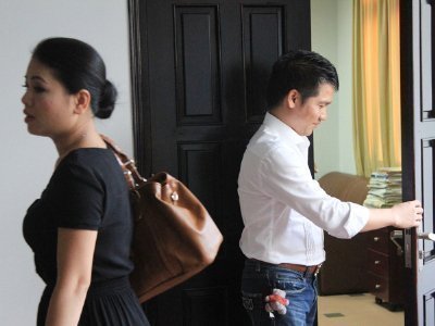 Lộ nhiều vụ 'chảnh' quá đà của 'sao' nhạc đỏ