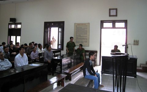 Nóng trong ngày: Sát thủ thoát án tử