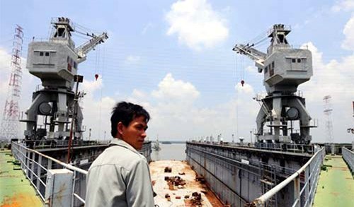 Bắt tạm giam nguyên Kế toán trưởng Vinalines