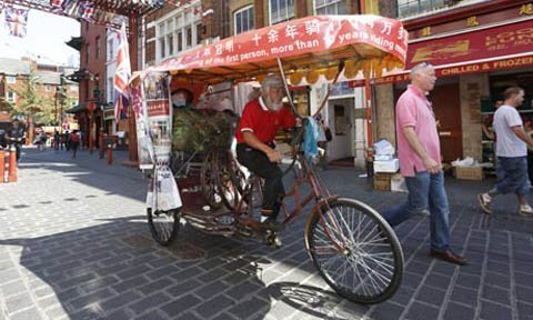 Lão nông đạp xe 60.000km đi xem Olympic