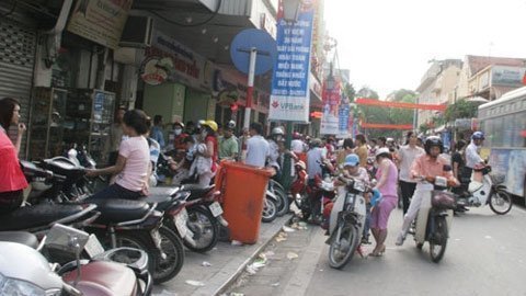 Hà Nội nhếch nhác vì dân nhập cư?