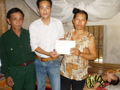 Bạn đọc tiếp thêm sức cho ‘gia đình da cam’