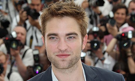 Robert Pattinson hủy ra mắt phim để tránh báo giới