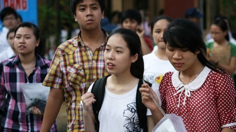 Điểm chuẩn dự kiến các trường mới (1/8)