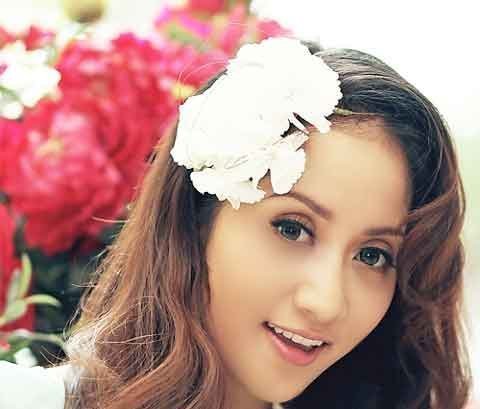 Khánh Thy: 'Chúng tôi sẽ cùng chia tiền đám cưới'