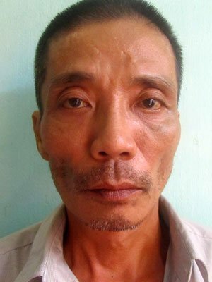 Vờ làm lão nông đi… cướp tiệm vàng