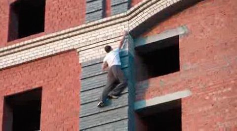 Chinh phục các toà nhà bằng tay không