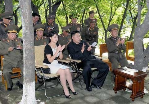 Vợ Kim Jong Un sành về thời trang