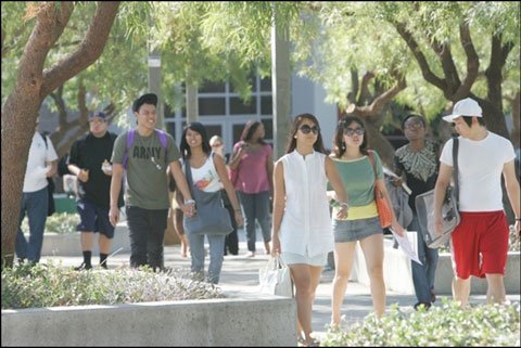 Du học Mỹ tại ĐH Kinh tế QD-Không gì là không thể