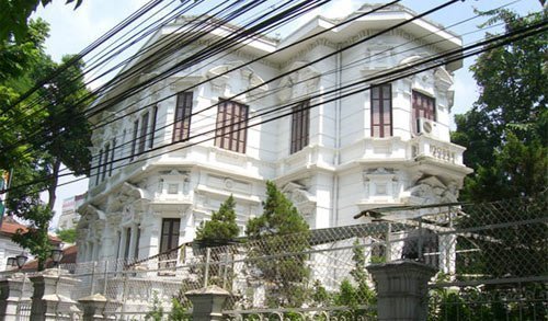 Hà Nội sẽ mở cửa cho mua gom biệt thự Pháp