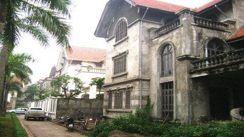 Đánh thuế “nhà hoang”