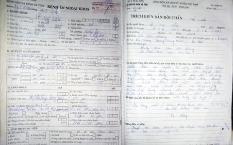 Bị ngăn đánh bạc, chồng chém vợ dã man