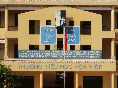 Trí thức Nga: ‘Lễ’ và ‘Văn’ nên dạy cùng lúc