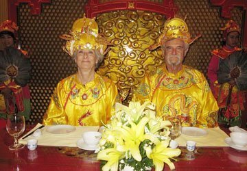 Bán rẻ cố đô làm du lịch