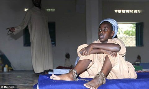 Đột kích trường dạy đánh bom liều chết của Al Qaeda