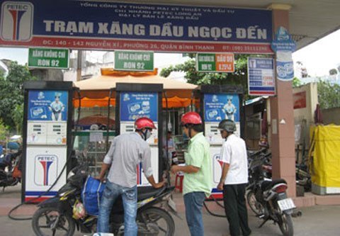 Thiếu xăng thật sự hay 'ông lớn' găm hàng?