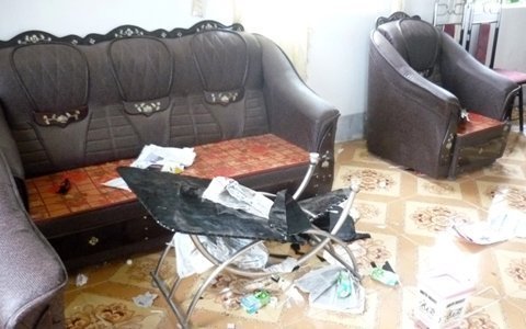 Hàng trăm người đập phá trụ sở xã, đánh cán bộ