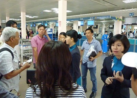 Máy bay có mùi khét phải trở lại nơi xuất phát
