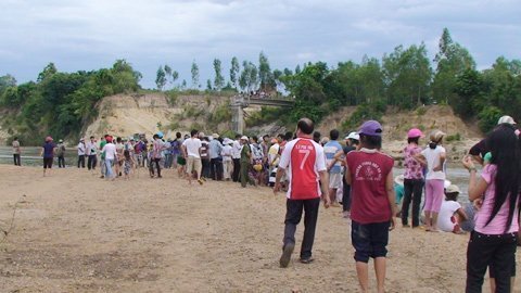 Một học sinh bị nước cuốn, chưa tìm thấy xác