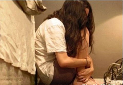 Lợi dụng đêm mưa, dượng cưỡng bức cháu đến có thai