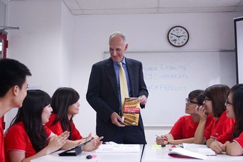 BUV: cánh cửa mới cho thí sinh ngành tài chính