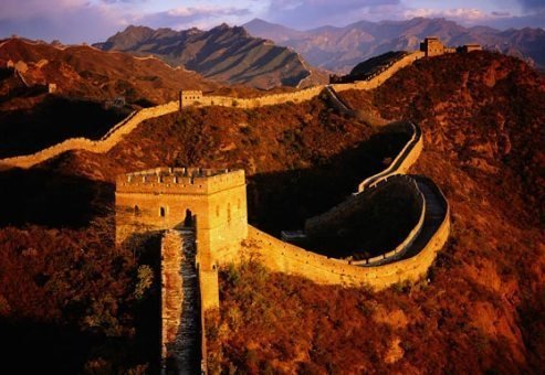 Tiền trăm mua nhà ở, bạc vạn tậu láng giềng