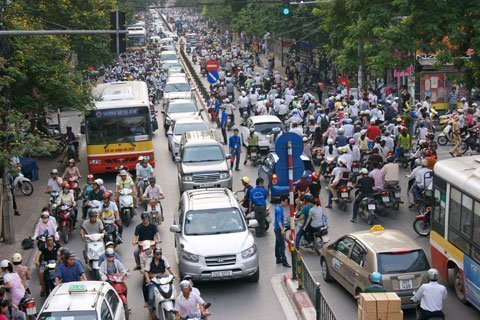 Sẽ xây thêm cầu vượt trước trường đại học