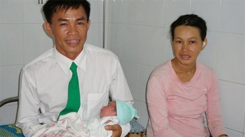 Tài xế taxi đỡ đẻ cho khách